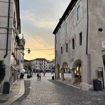 Ponte Vecchio, Elegante Appartamento A Due Passi Dal Centro Bassano del Grappa Dış mekan fotoğraf
